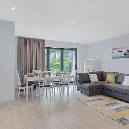 Spacious, 3 Bedroom, 2 Bathroom, Surbiton Zewnętrze zdjęcie