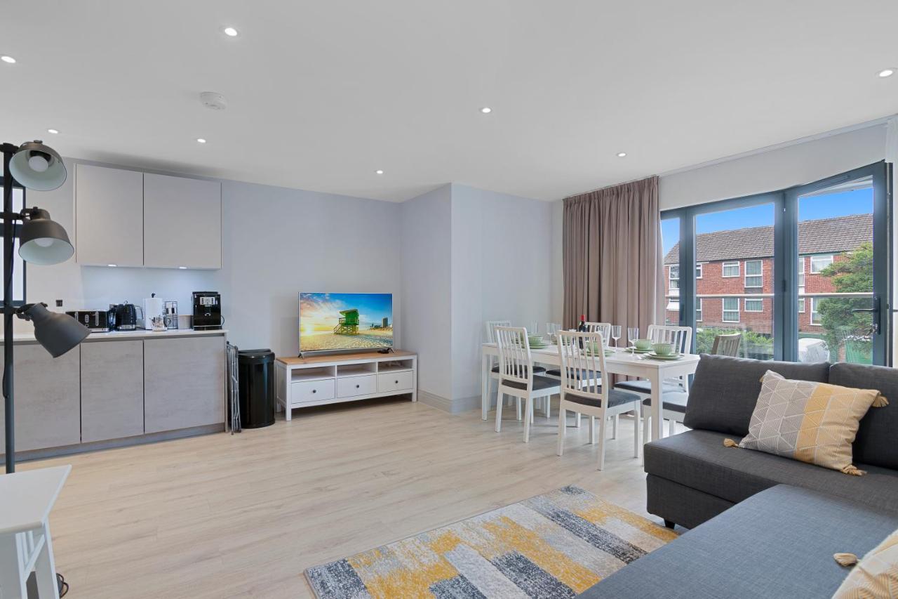 Spacious, 3 Bedroom, 2 Bathroom, Surbiton Zewnętrze zdjęcie