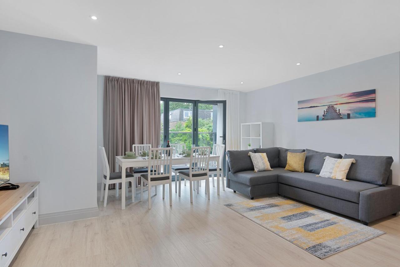 Spacious, 3 Bedroom, 2 Bathroom, Surbiton Zewnętrze zdjęcie