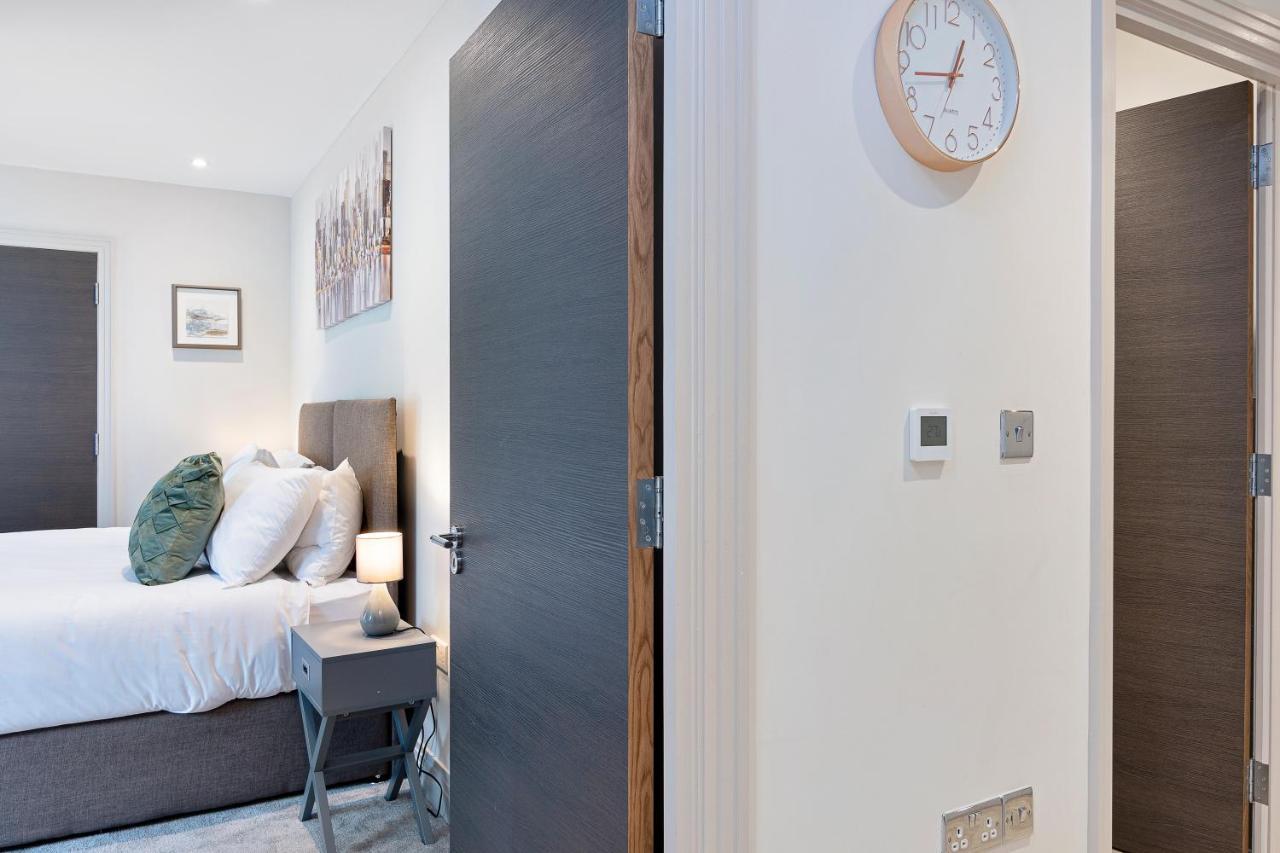 Spacious, 3 Bedroom, 2 Bathroom, Surbiton Zewnętrze zdjęcie